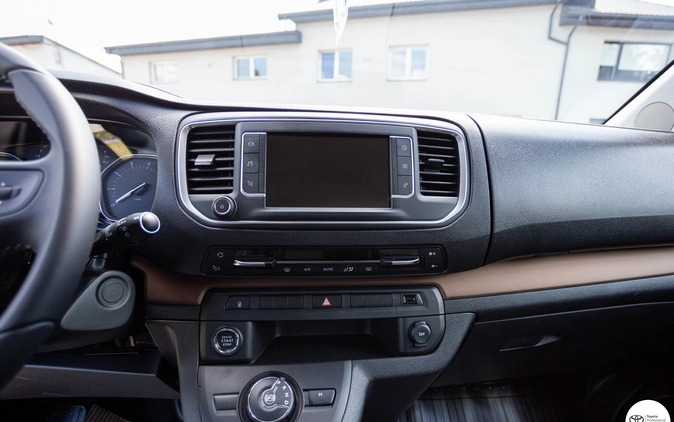 Toyota Proace Verso cena 226000 przebieg: 5, rok produkcji 2023 z Bogatynia małe 667